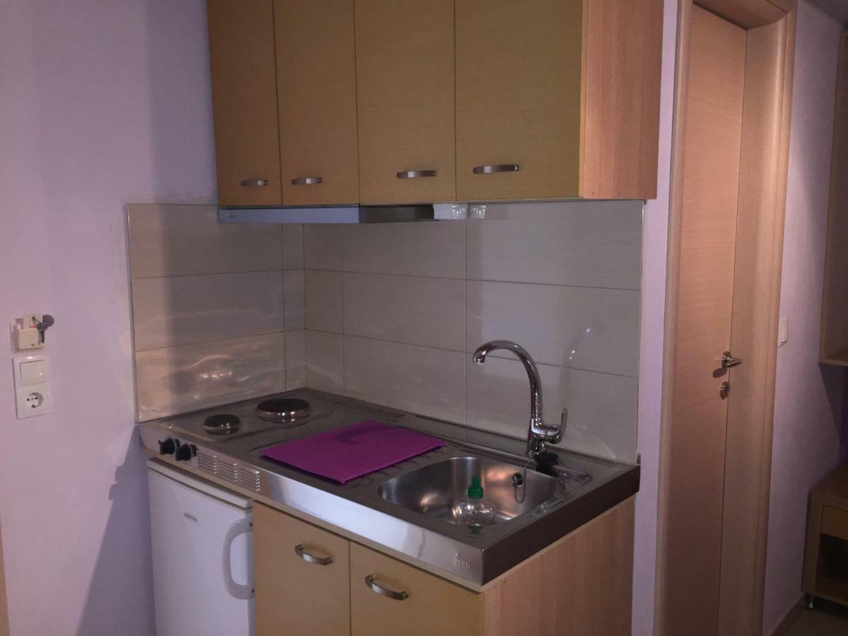 Dimis Studios And Apartments Olympiakí Aktí Esterno foto