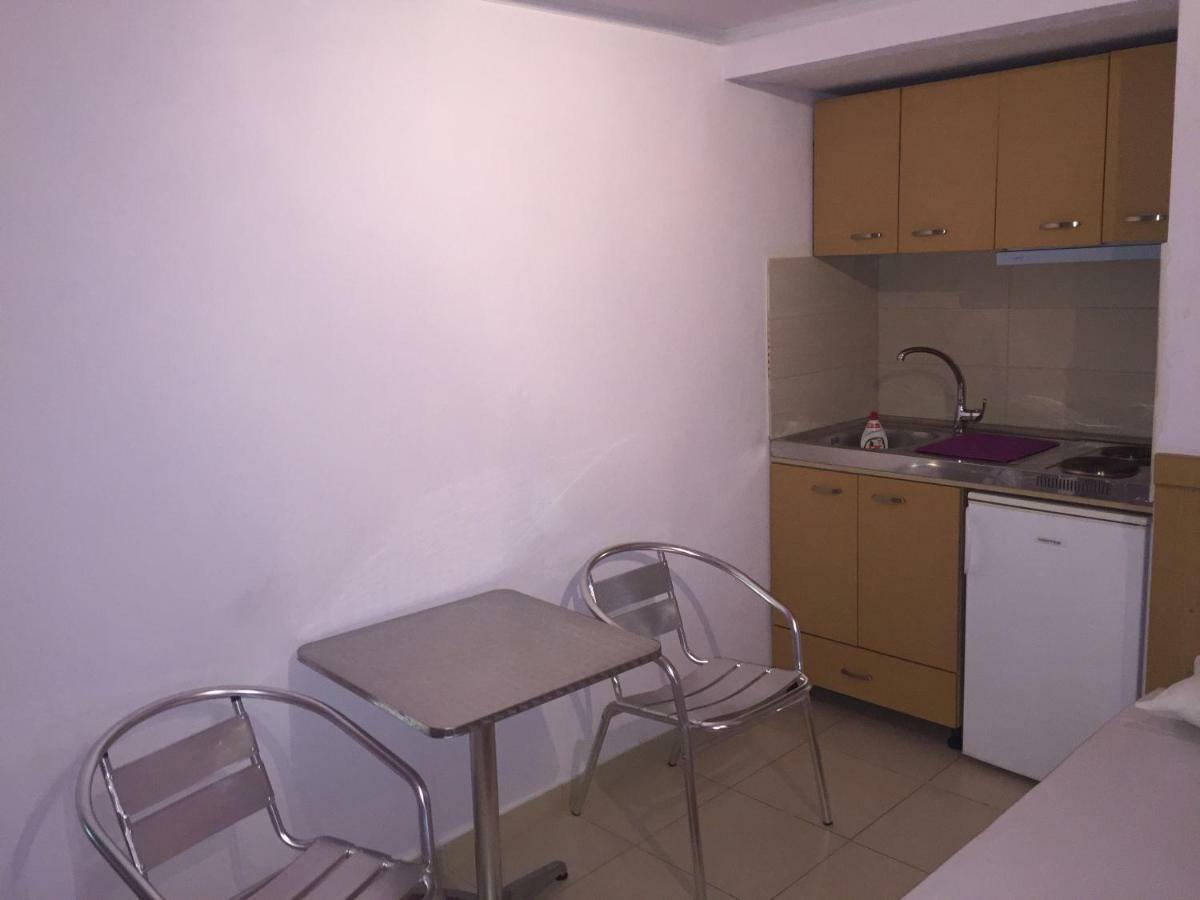 Dimis Studios And Apartments Olympiakí Aktí Esterno foto